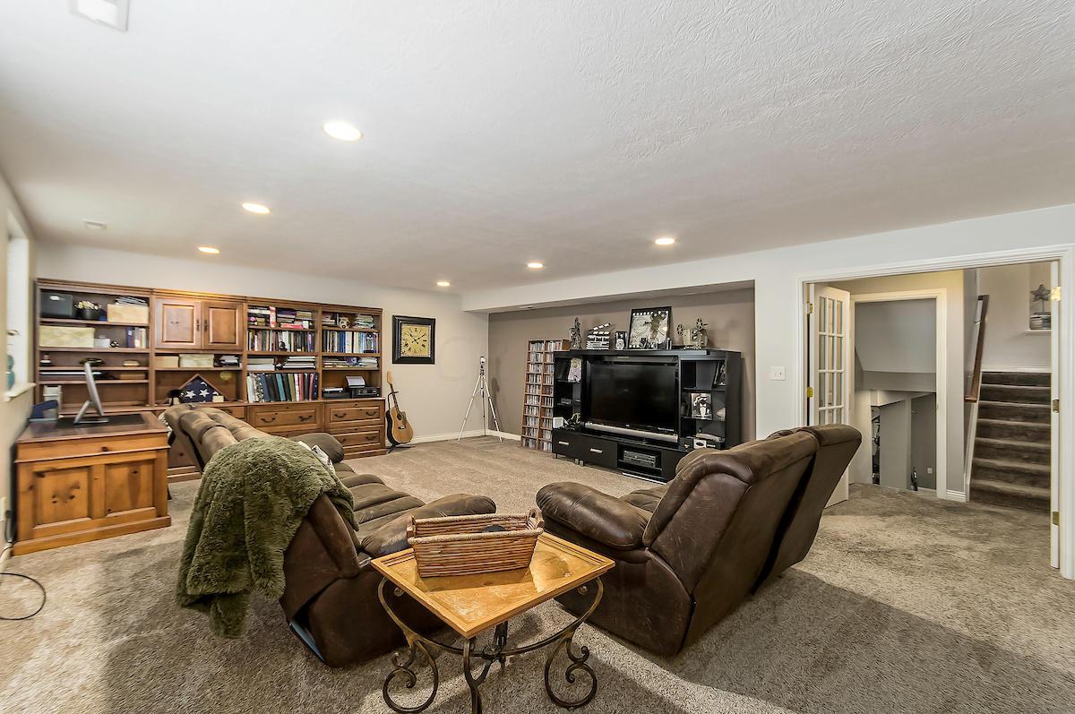 155 Rivers Edge Way Columbus, OH 43230 - Photo 21 of 36
