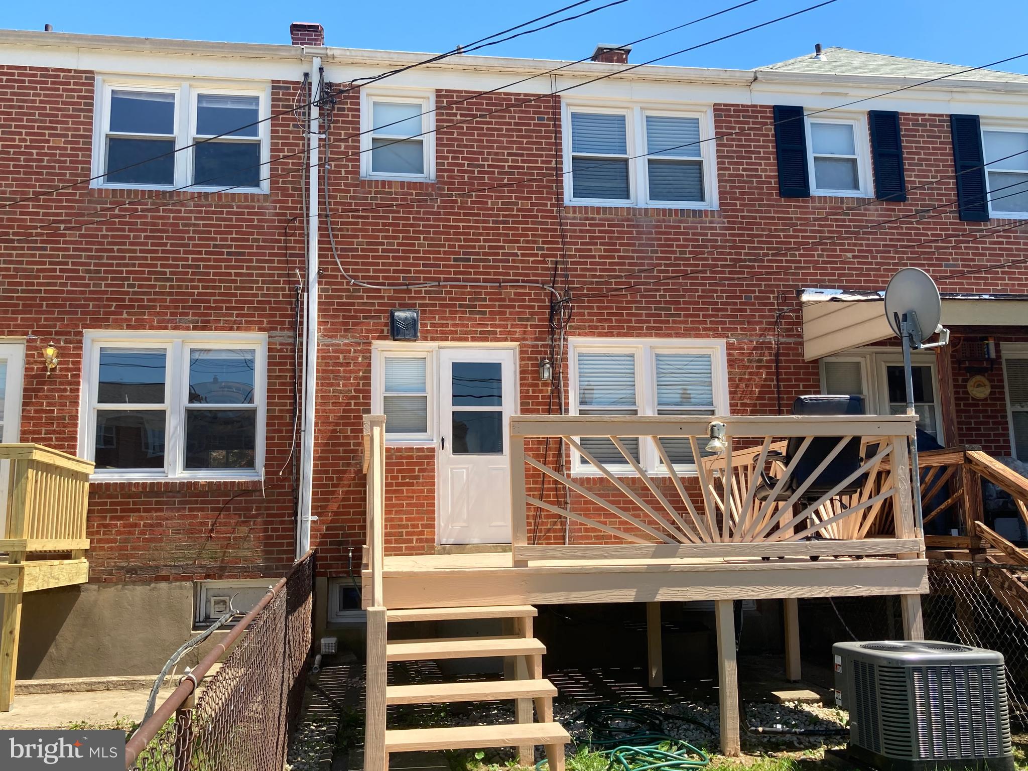 2211 Graythorn Road Baltimore, MD 21220 - Photo 2 of 16