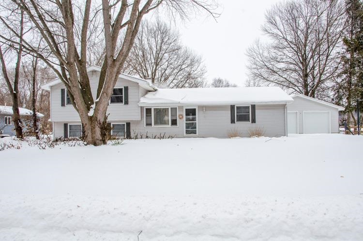 12447 Dunn Road Mishawaka, IN 46545 - Photo 1 of 27 Gallery Image 1