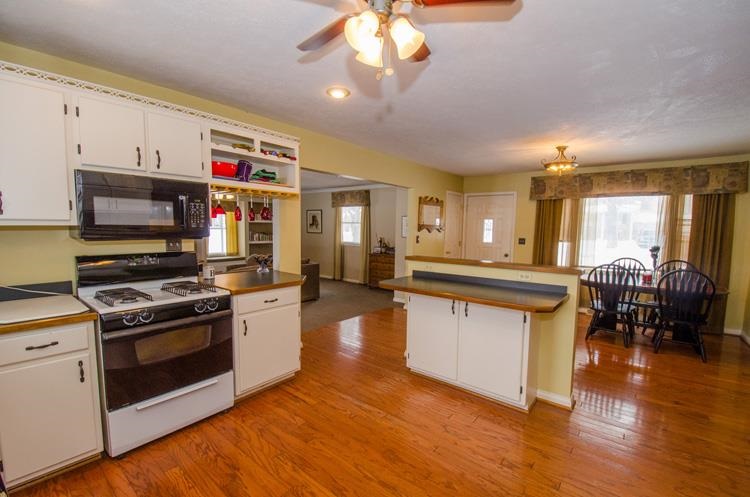 12447 Dunn Road Mishawaka, IN 46545 - Photo 9 of 27 Gallery Image 9