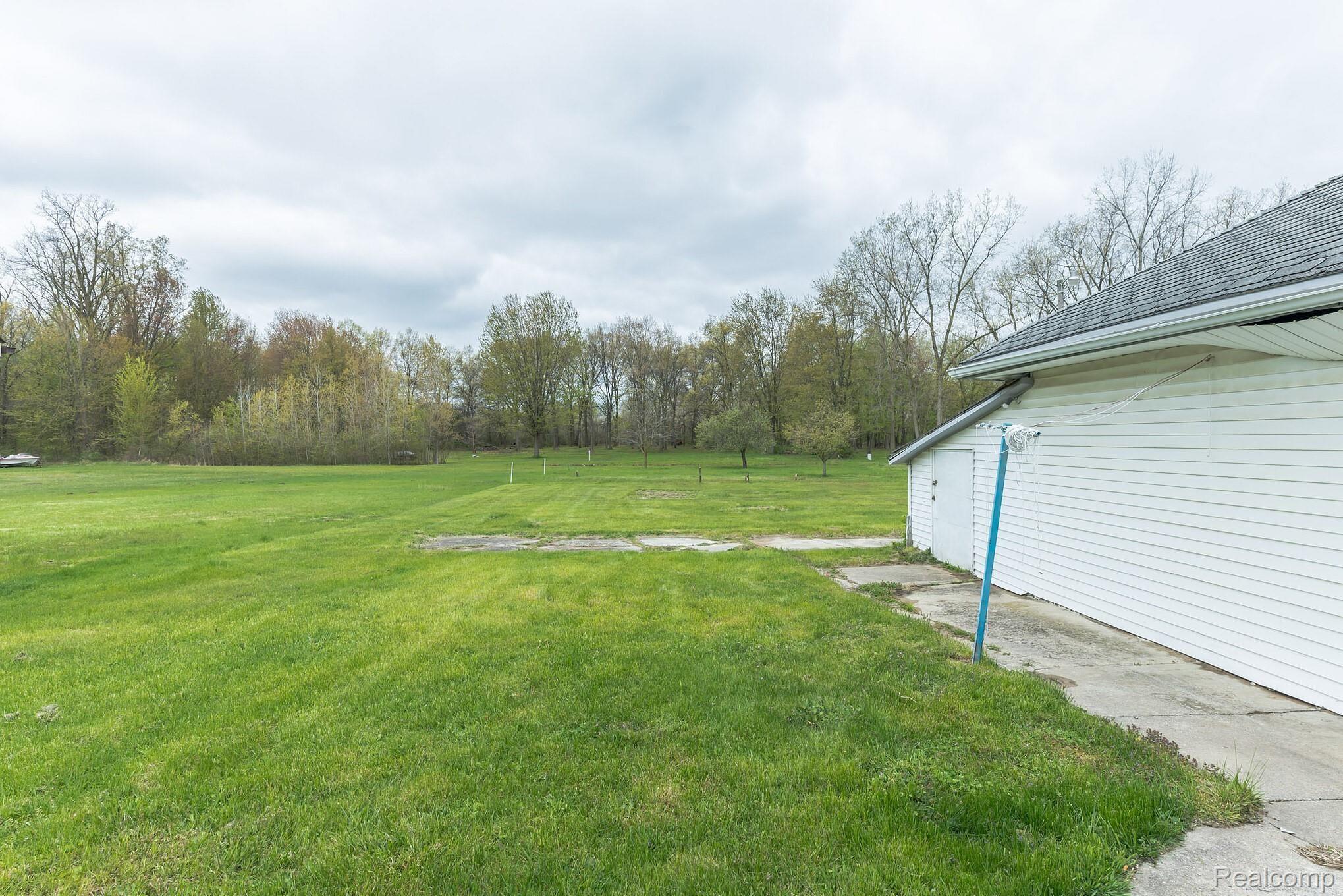 5894 Wayne Road Romulus, MI 48174 - Photo 6 of 30 XA9A0009-6135598.jpg