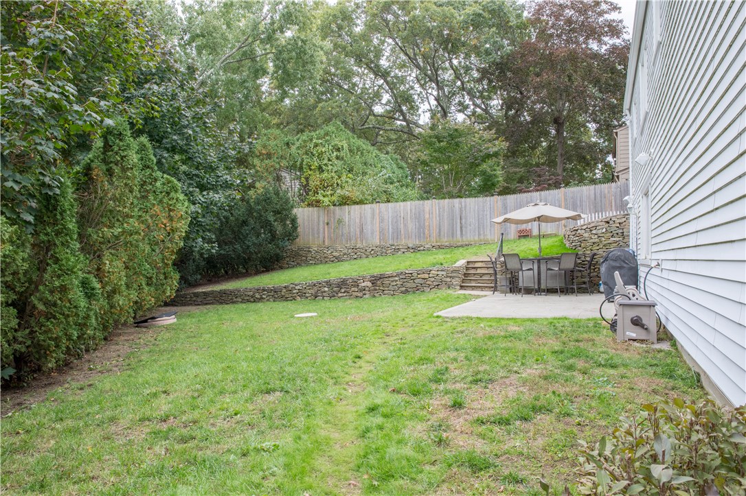 88 Rutherford Avenue Warwick, RI 02886 - Photo 28 of 29 Gallery Image 28