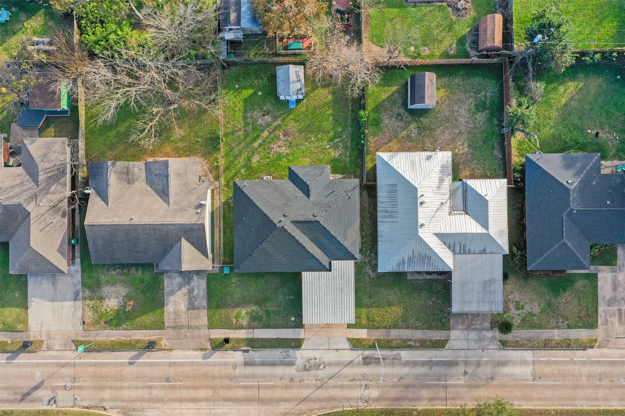4601 West 43rd Street Houston, TX 77092 - Photo 33 of 40 an aerial view of a house