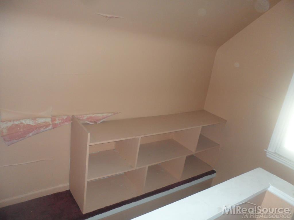 8304 Standard Street Center Line, MI 48015 - Photo 15 of 21
