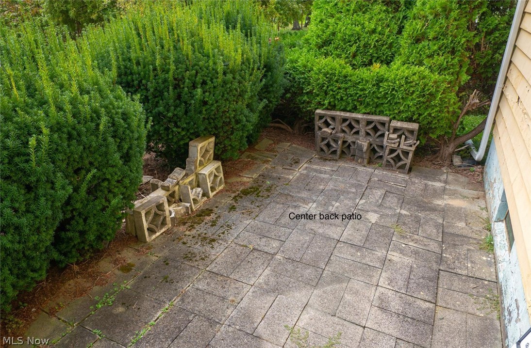 2819 Center Road Youngstown, OH 44514 - Photo 24 of 32 Patio off of back porch.