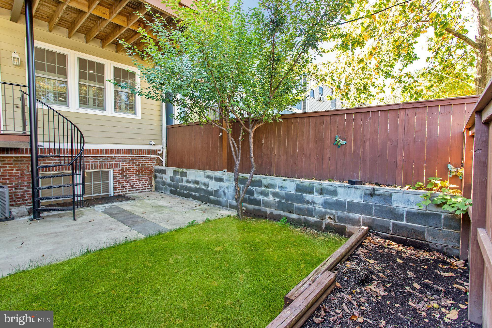 1818 C Street Southeast, Unit 1 Washington, DC 20003 - Photo 24 of 25