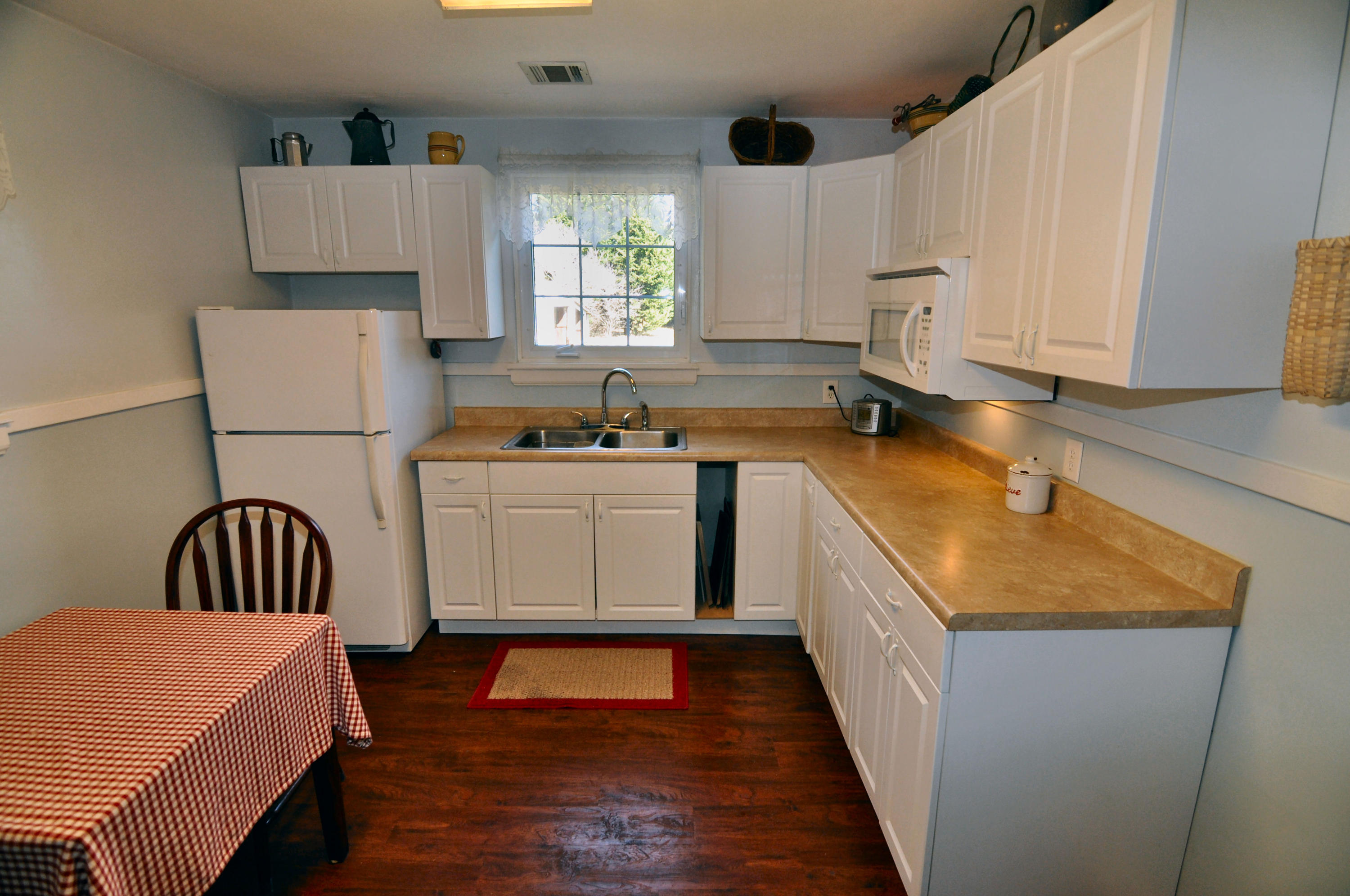 7945 Barrens Road Roanoke, VA 24019 - Photo 8 of 37 Great Cabinet Space