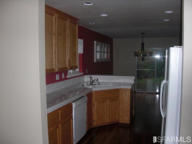 519 B Monterey Road Pacifica, CA 94044 - Photo 4 of 19