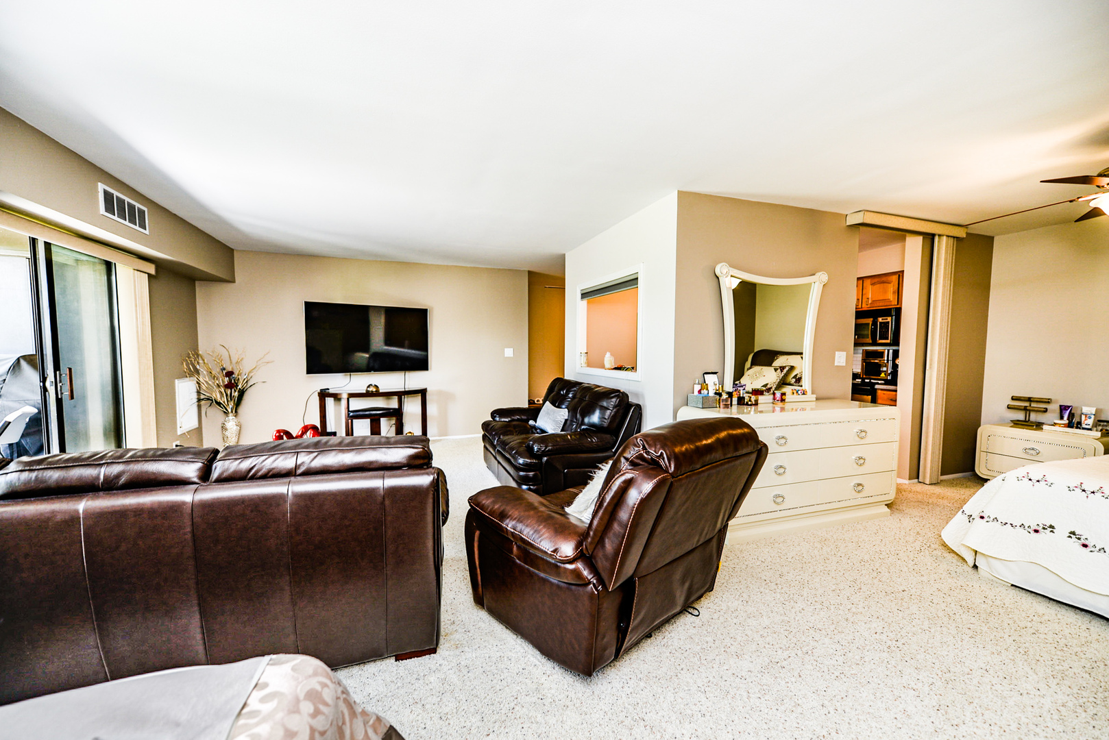 1415 East Central Road, Unit 206A Arlington Heights, IL 60005 - Photo 12 of 39