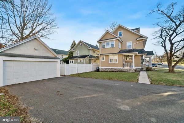 a view of outdoor space yard and garage