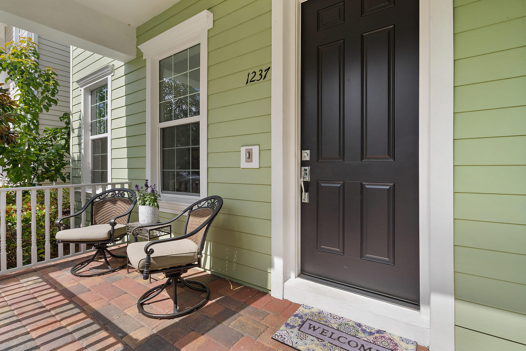 1237 Dakota Drive Jupiter, FL 33458 - Photo 4 of 48 1237 dakota dr front entry