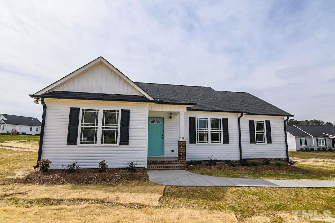 752 Thompson Road Four Oaks, NC 27524 - Photo 2 of 30 Gallery Image 2