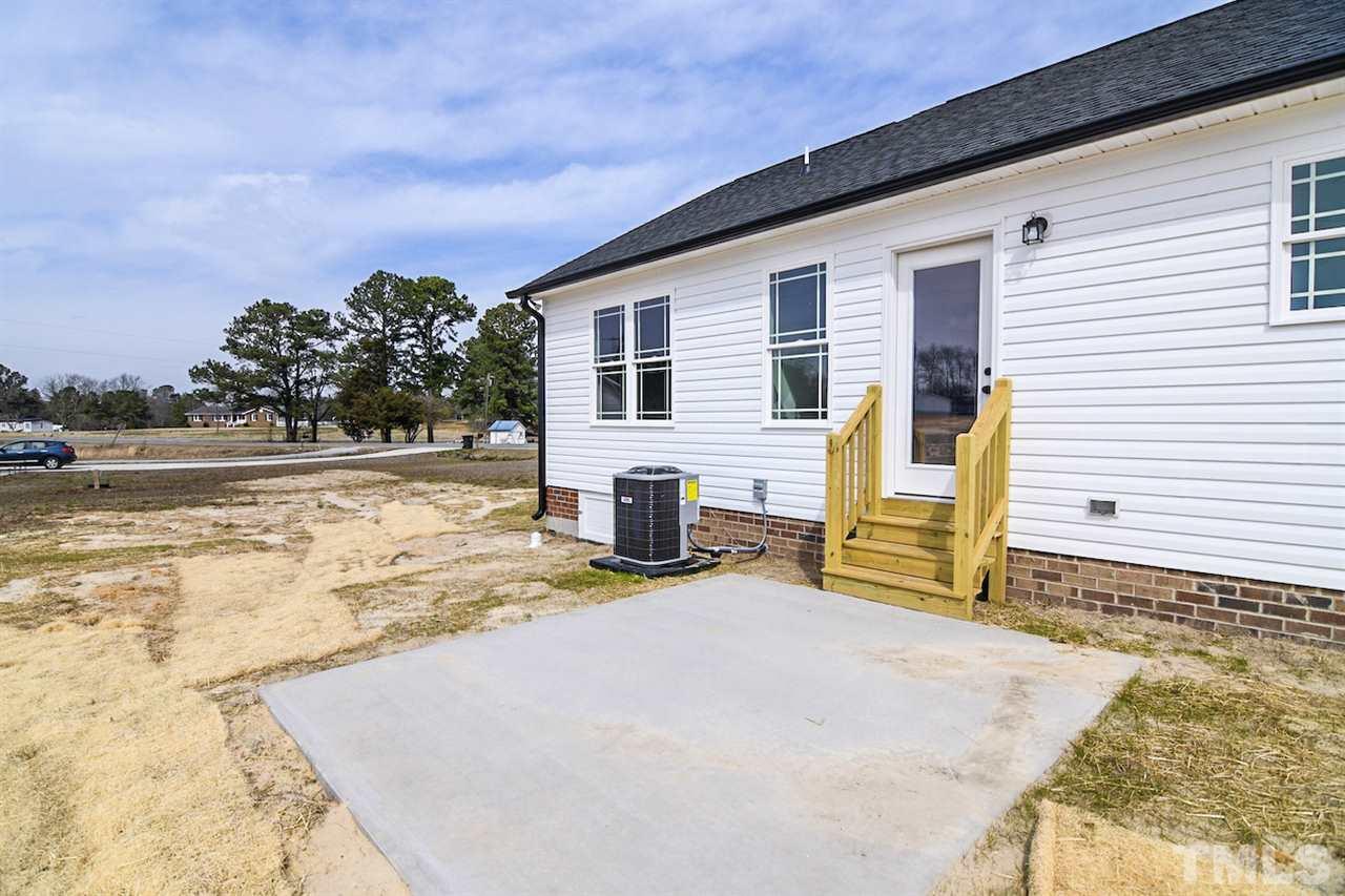 752 Thompson Road Four Oaks, NC 27524 - Photo 29 of 30 Gallery Image 29