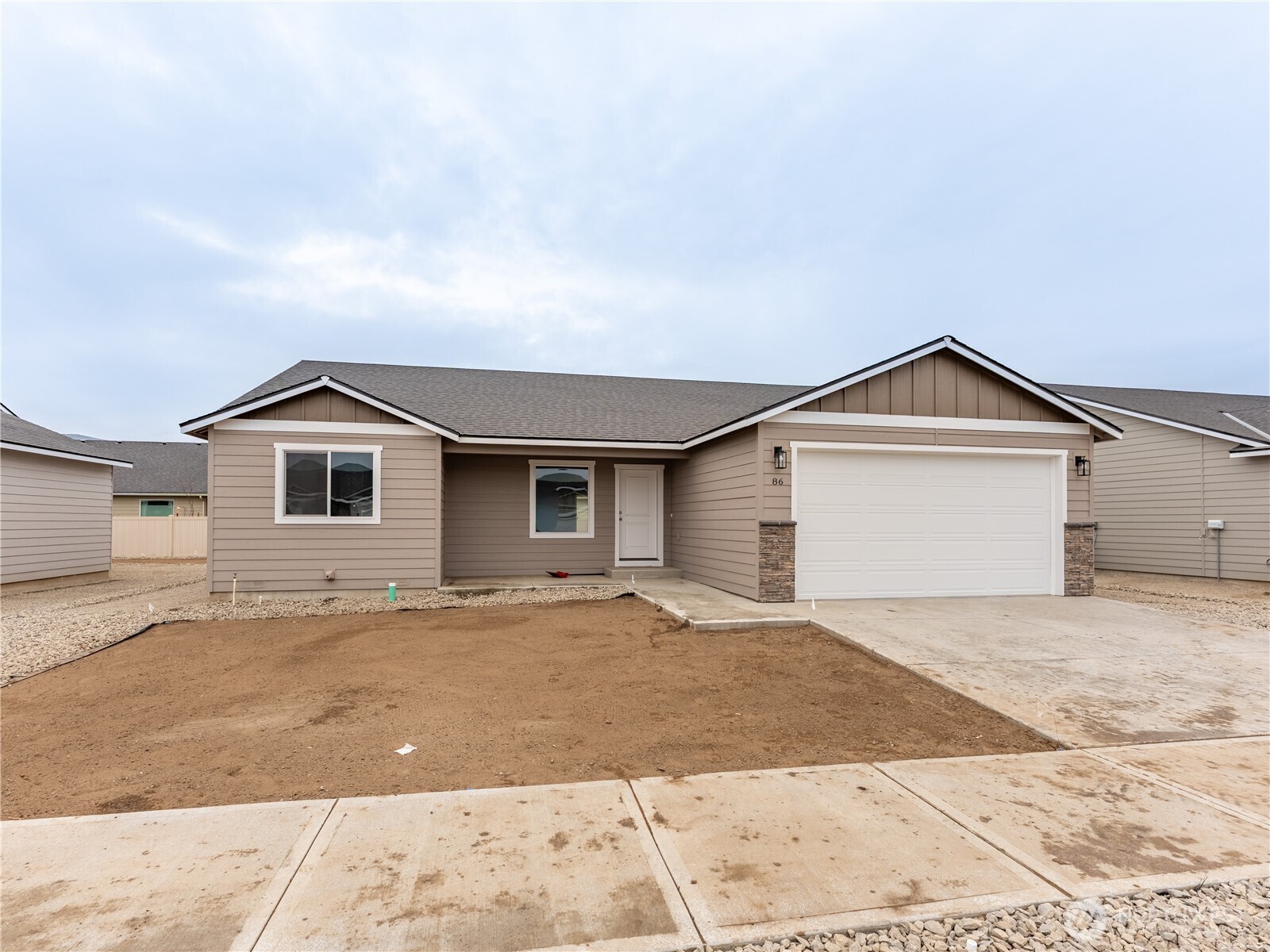 86 Salmon Drive Wenatchee, WA 98801 - Photo 1 of 37