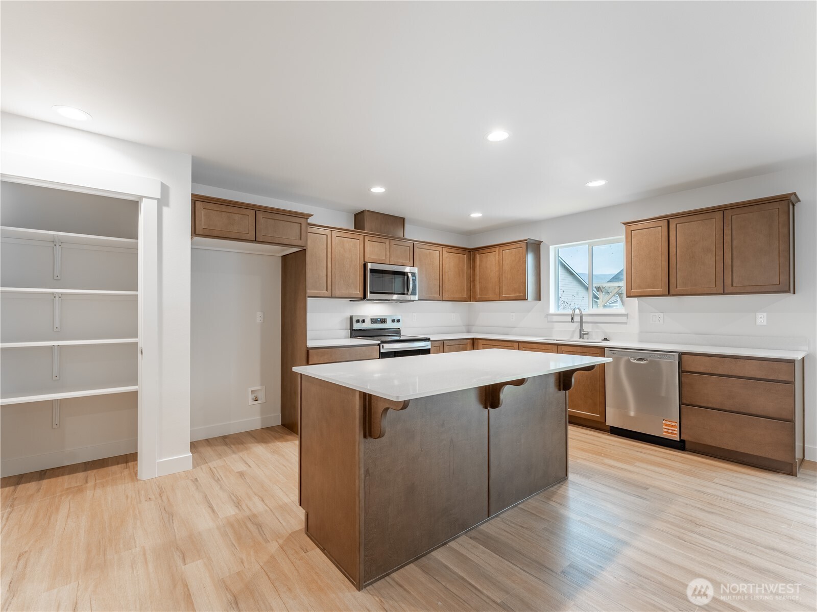 86 Salmon Drive Wenatchee, WA 98801 - Photo 11 of 37