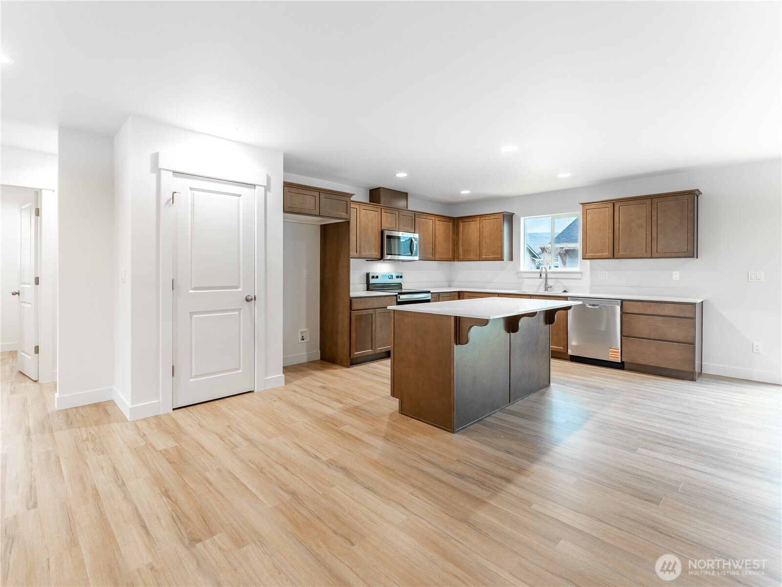 86 Salmon Drive Wenatchee, WA 98801 - Photo 13 of 37
