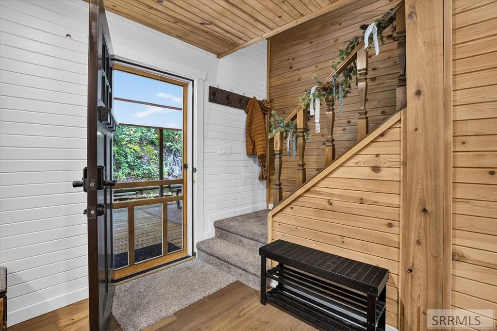 8832 North Whispering Pines Road Pocatello, ID 83201 - Photo 5 of 50