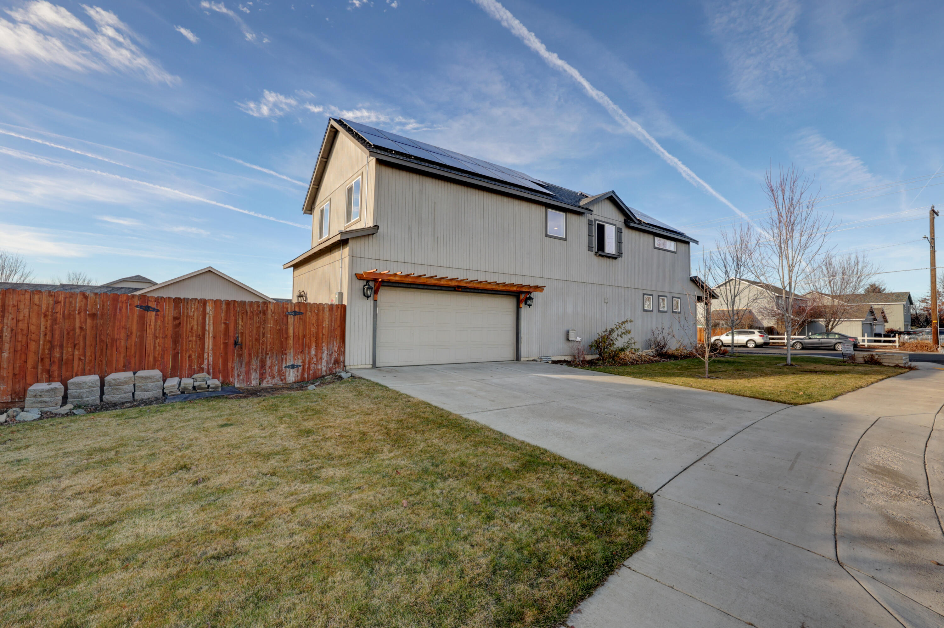 1525 Southwest 31st Street Redmond, OR 97756 - Photo 3 of 26 1525 SW 31st St-3