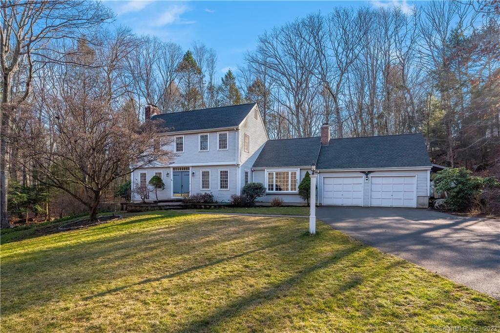 Welcome to 30 Georgetown Circle!