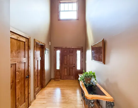 $780,000 | 2915 Lake Vista Drive Northwest, Rochester, MN 55901