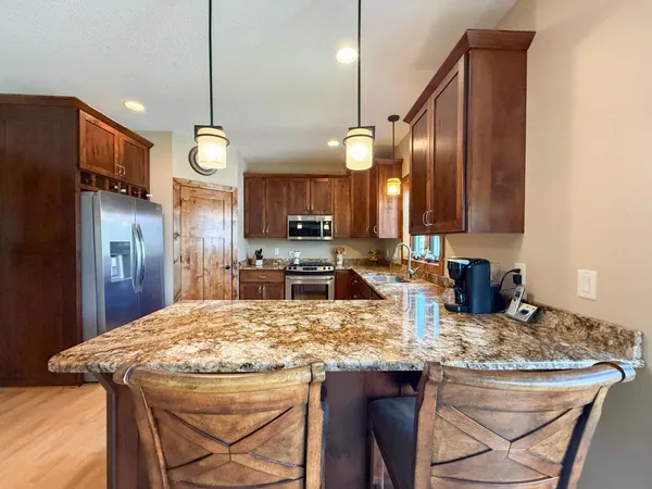 $780,000 | 2915 Lake Vista Drive Northwest, Rochester, MN 55901