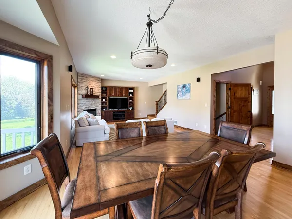 $780,000 | 2915 Lake Vista Drive Northwest, Rochester, MN 55901
