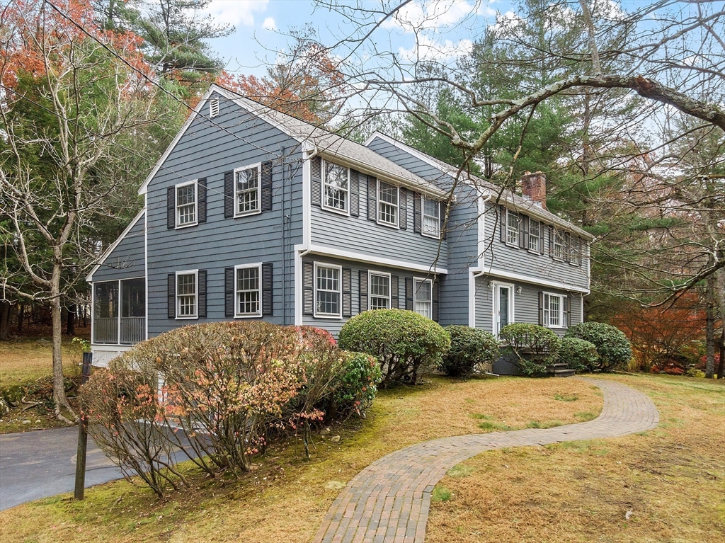 31 Old Stagecoach Road Bedford, MA 01730 - Photo 30 of 37