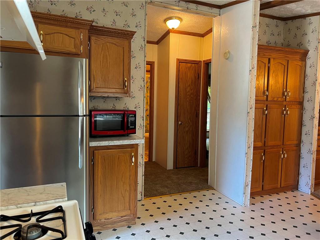 147 Spring Valley Road Evans City, PA 16033 - Photo 12 of 27 Gallery Image 12