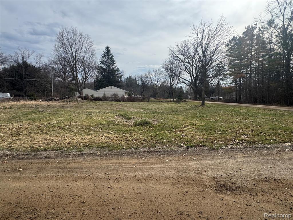 4235 Quick Road Holly, MI 48442 - Photo 4 of 7