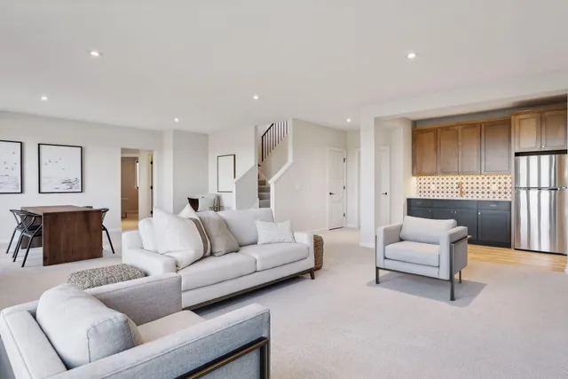 $1,164,900 | 16737 47th Place North, Plymouth, MN 55446