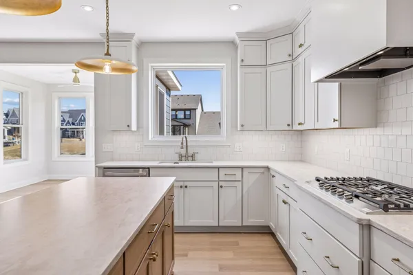 $1,149,900 | 16737 47th Place North, Plymouth, MN 55446