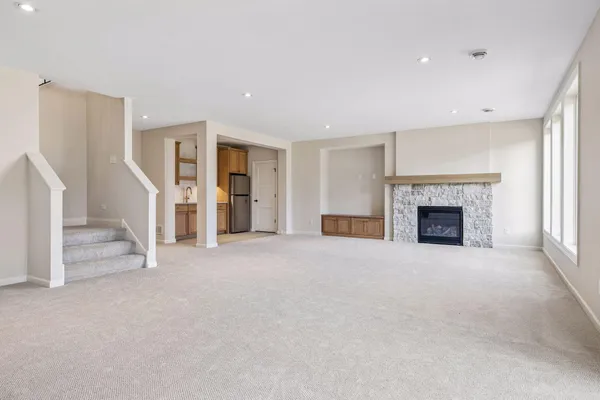 $1,149,900 | 16737 47th Place North, Plymouth, MN 55446