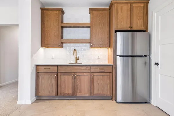 $1,149,900 | 16737 47th Place North, Plymouth, MN 55446