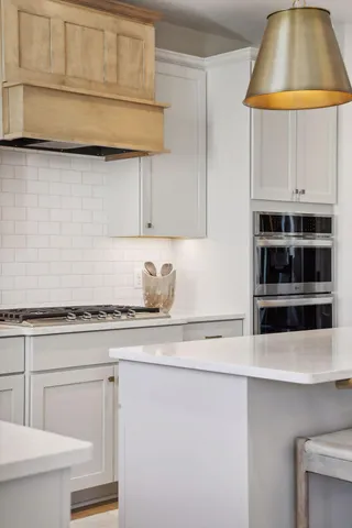 $1,164,900 | 16737 47th Place North, Plymouth, MN 55446