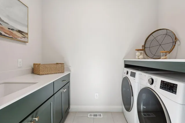 $1,164,900 | 16737 47th Place North, Plymouth, MN 55446