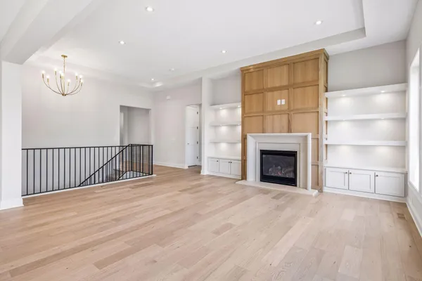 $1,149,900 | 16737 47th Place North, Plymouth, MN 55446