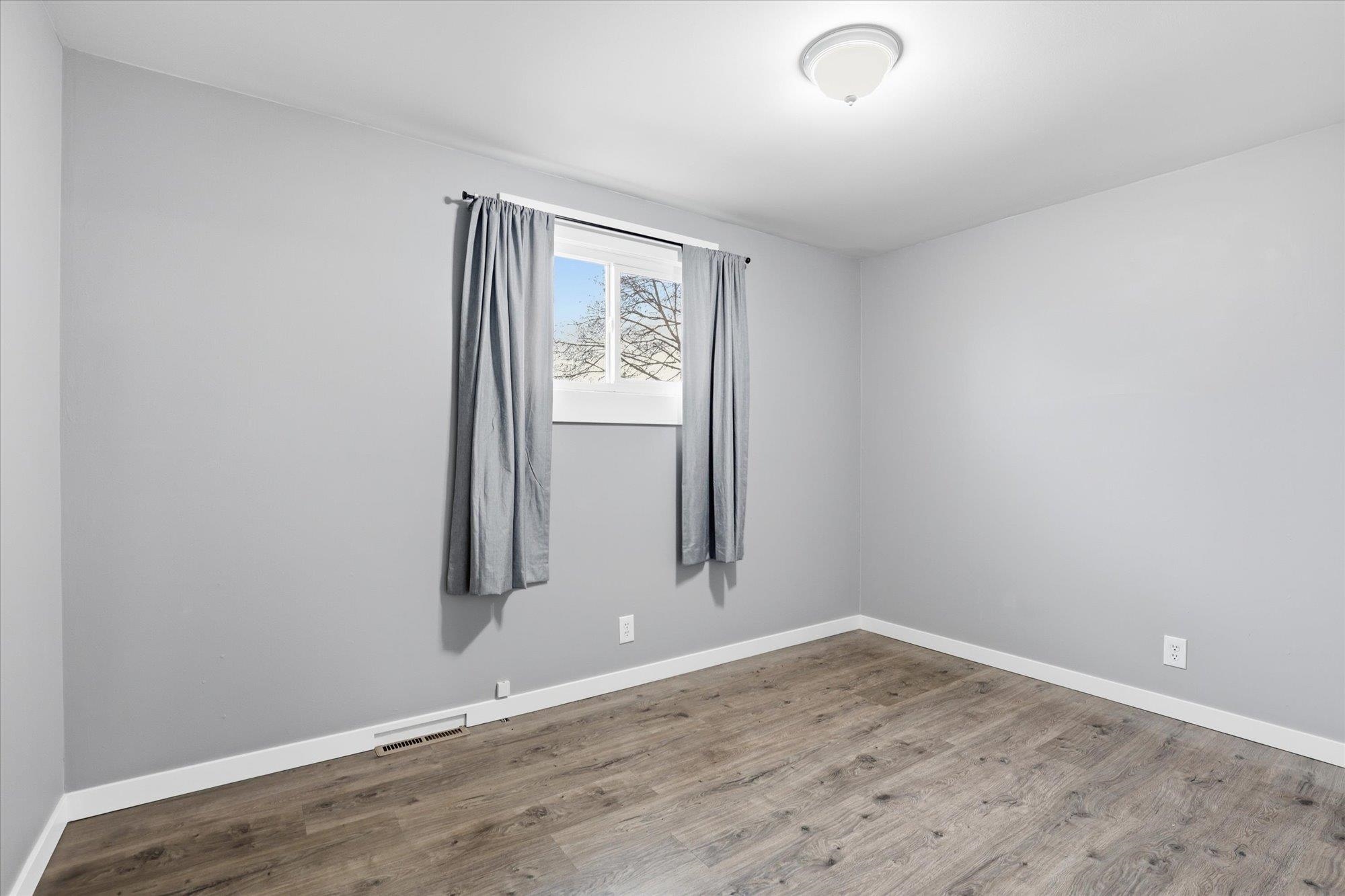 2615 North Hogan Street Spokane, WA 99207 - Photo 14 of 43