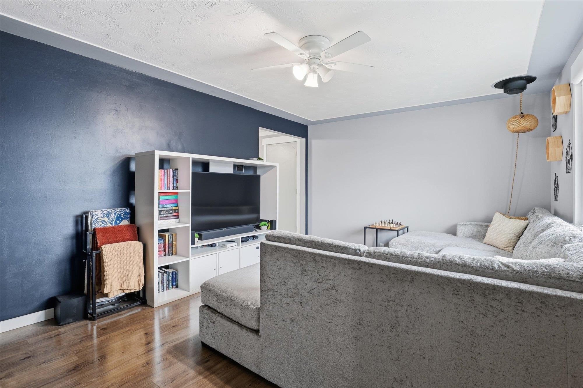 2615 North Hogan Street Spokane, WA 99207 - Photo 2 of 43