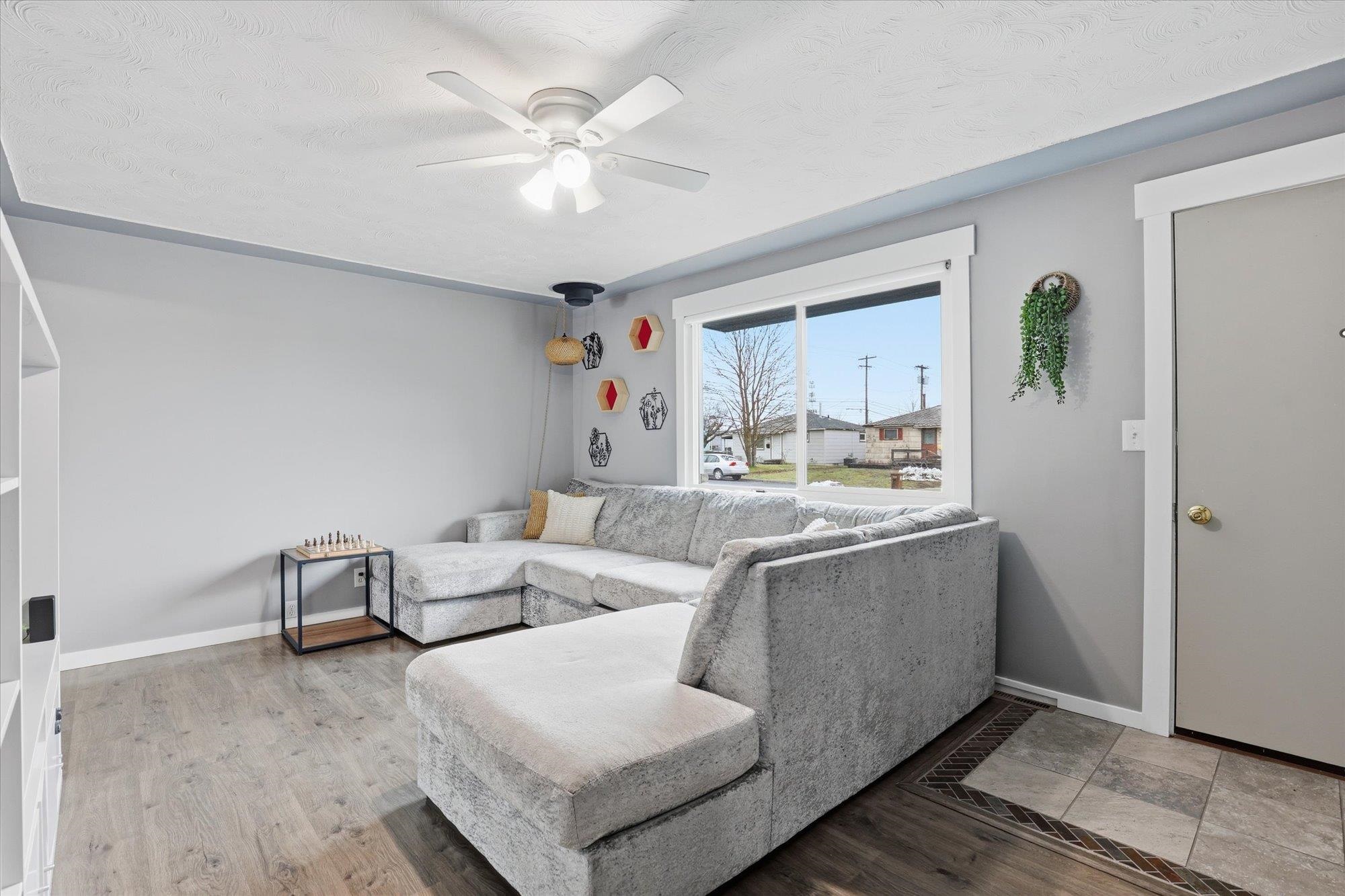 2615 North Hogan Street Spokane, WA 99207 - Photo 4 of 43