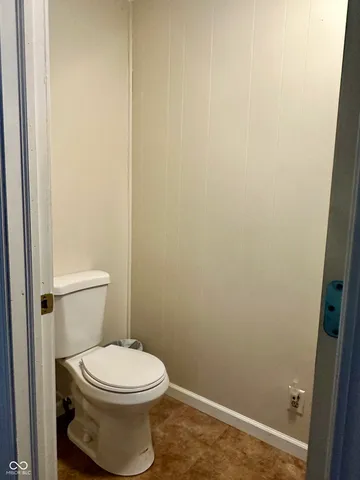 $179,900 | 1779 East Little Bear Road, Connersville, IN 47331