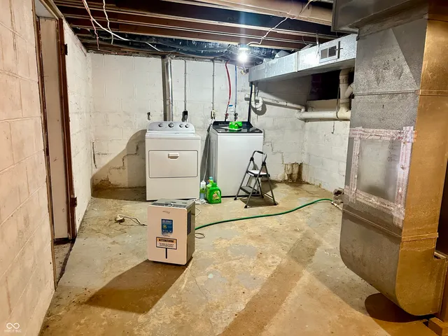 $179,900 | 1779 East Little Bear Road, Connersville, IN 47331