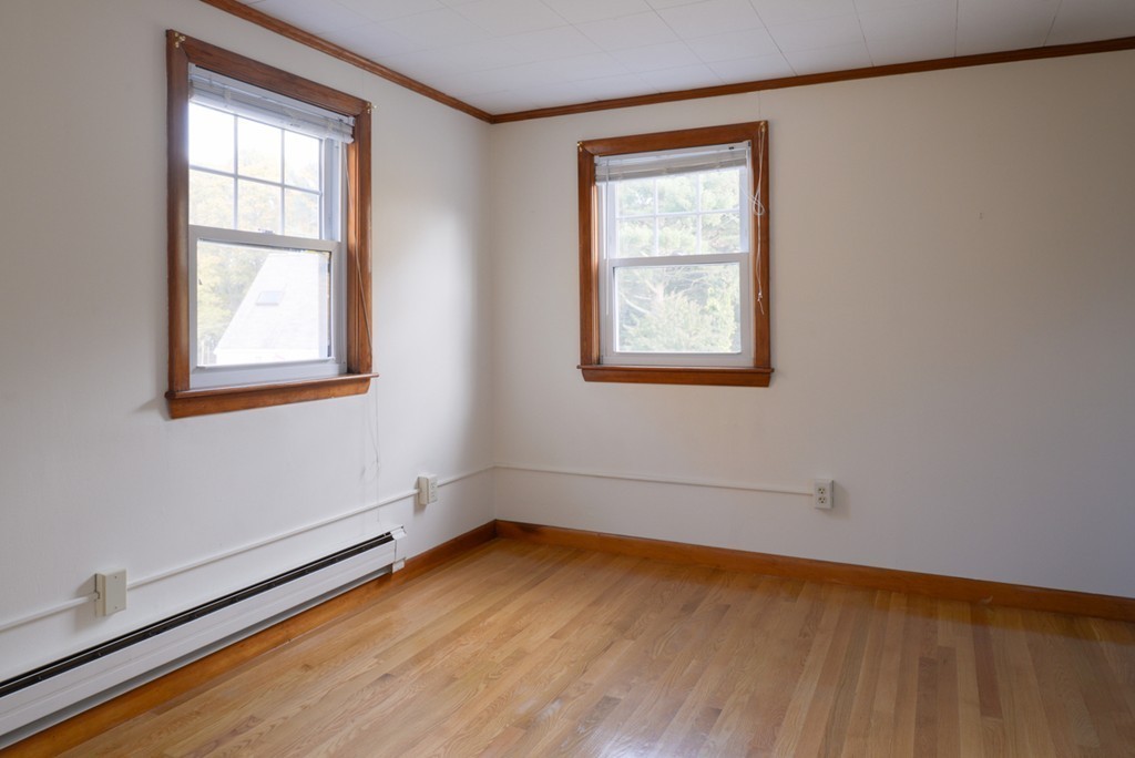 17 Calthrope Road Marblehead, MA 01945 - Photo 13 of 25 Gallery Image 13