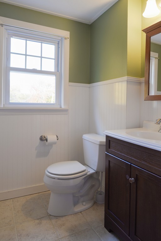 17 Calthrope Road Marblehead, MA 01945 - Photo 17 of 25 Gallery Image 17