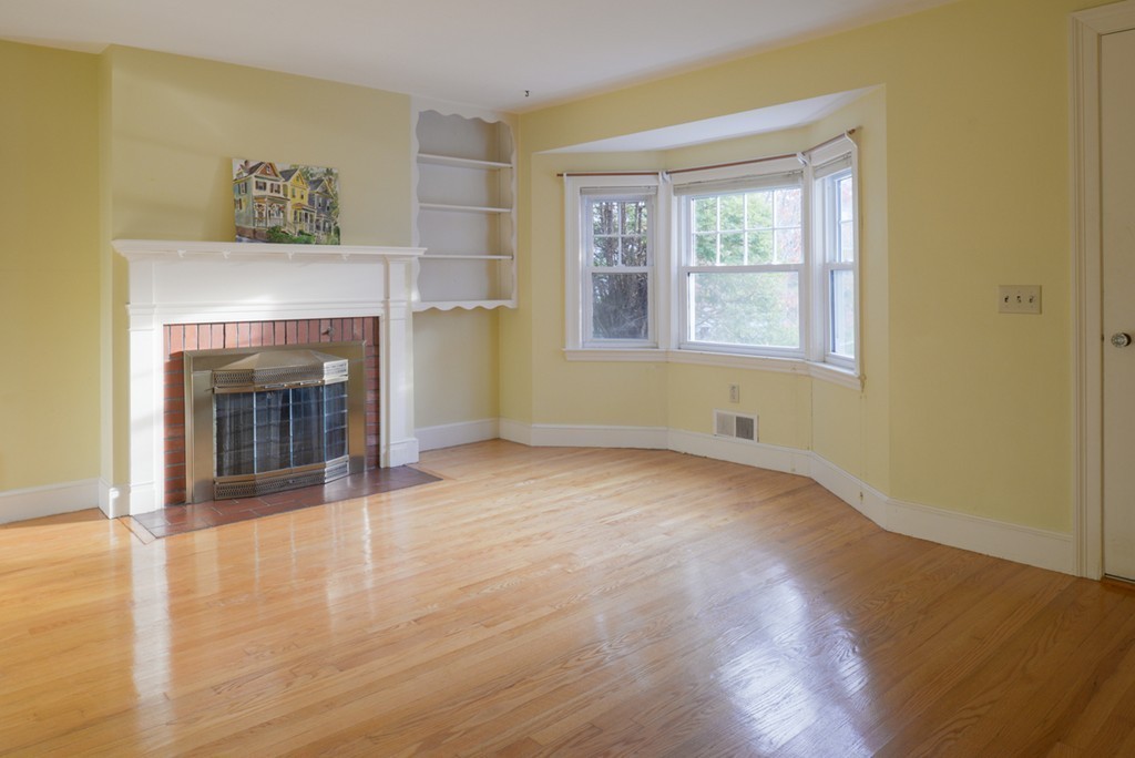 17 Calthrope Road Marblehead, MA 01945 - Photo 4 of 25 Gallery Image 4