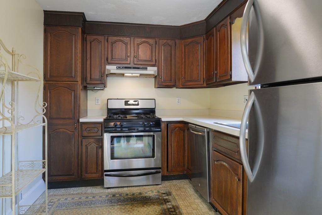 17 Calthrope Road Marblehead, MA 01945 - Photo 8 of 25 Gallery Image 8