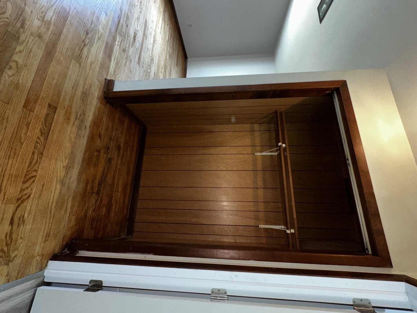 213 North Peoria Street Gilman, IL 60938 - Photo 23 of 44 a view of door