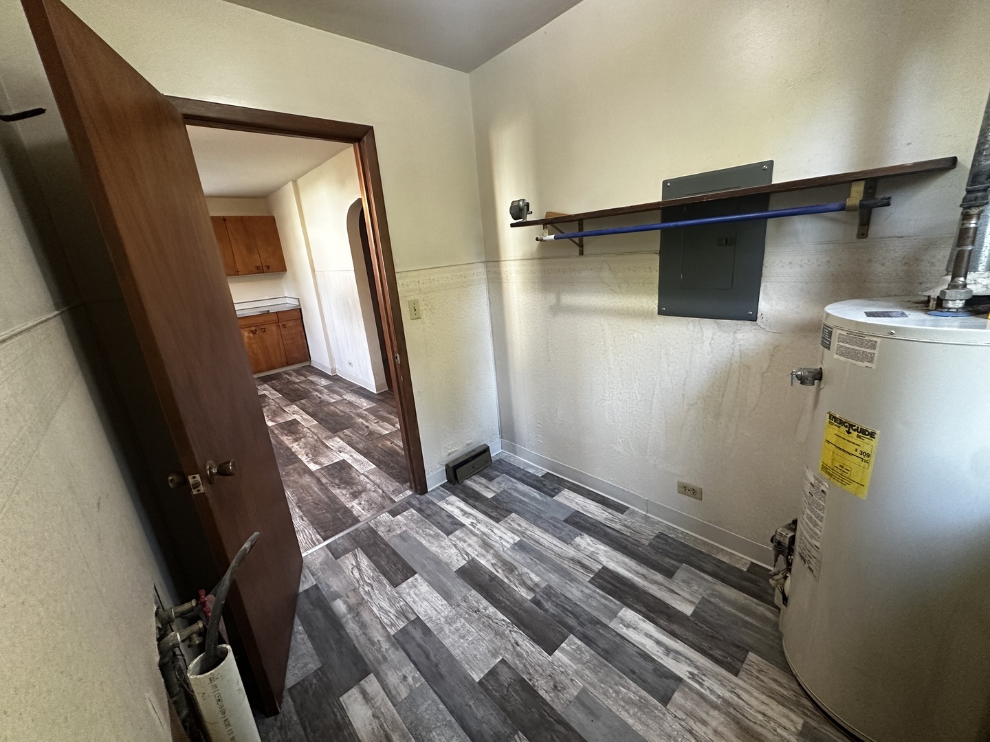 213 North Peoria Street Gilman, IL 60938 - Photo 29 of 44 a view of a storage & utility room