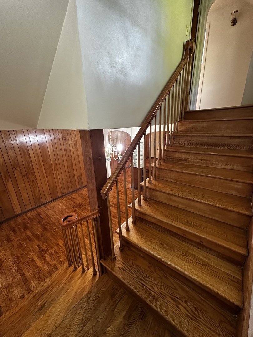 213 North Peoria Street Gilman, IL 60938 - Photo 31 of 44 a view of entryway
