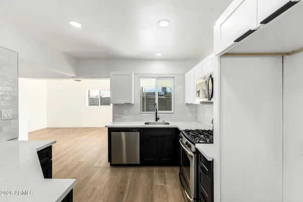 $420,000 | 3321 East Belleview Street, Phoenix, AZ 85008