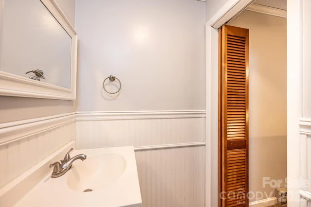 $229,900 | 1109 34th St Lane Northeast, Conover, NC 28613